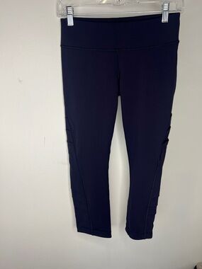 lululemon athletica Navy Blue Cropped Leggings
